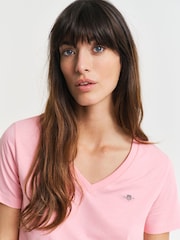 GANT Pink V Neck Shield T-Shirt - Image 3 of 4