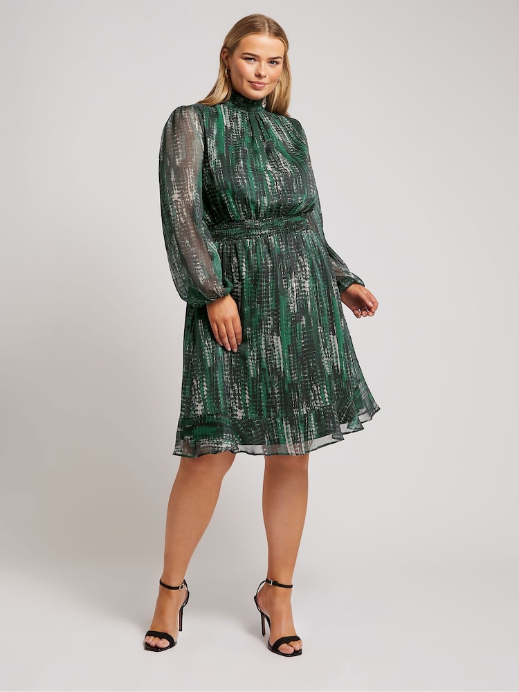 Yours Curve Green London Abstract Shirred Waist Collar Dress - Image 2 of 6