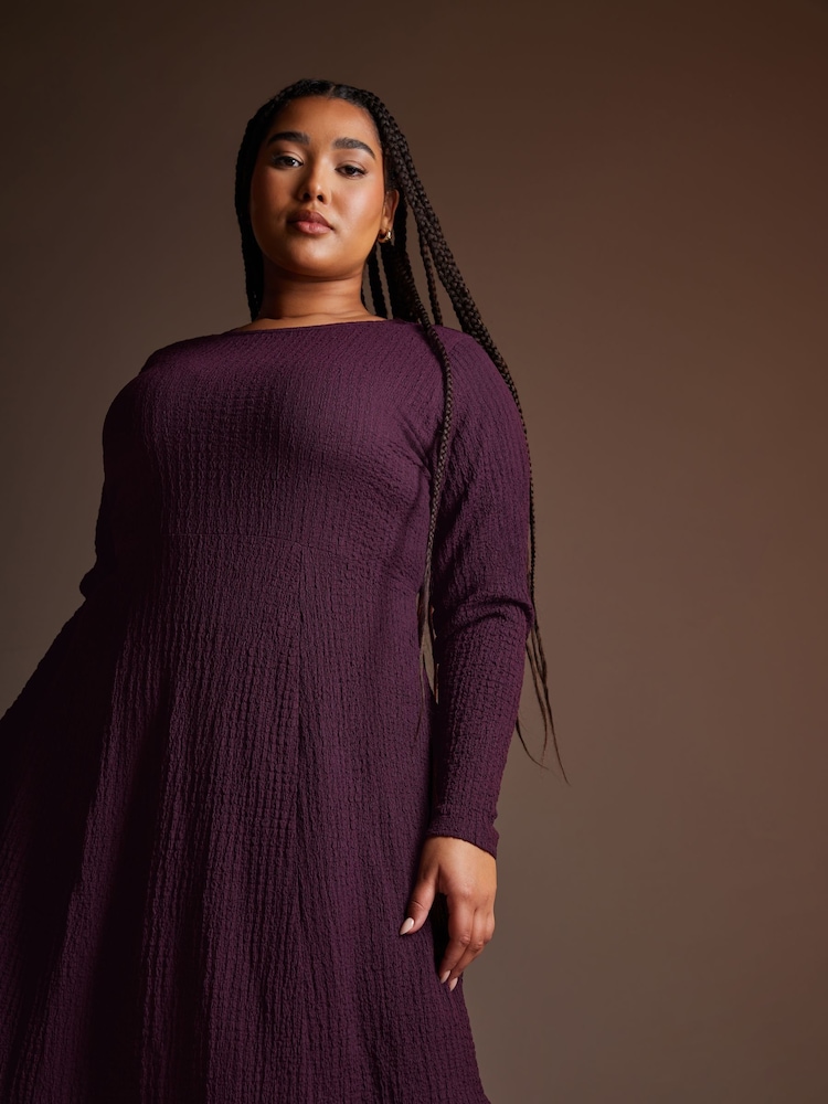 Yours Curve Purple Textured Flared Maxi Dress - Image 5 of 5