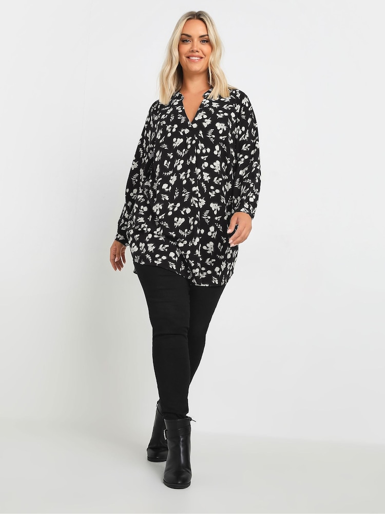 Yours Curve Black Textured Tunic - Image 2 of 5