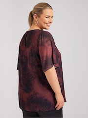Yours Curve Red London Flutter Sleeve Blouse - Image 4 of 5