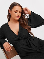 Yours Curve Black Wrap Flare Sleeve Textured Dress - Image 4 of 5