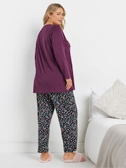 طقم بيجامة بكُم طويل ورِجل واسعة Woodland من Yours Curve - صورة 3 من 6
