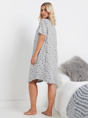 Yours Curve Grey Star Print Soft Touch Nightdress - Image 3 of 5