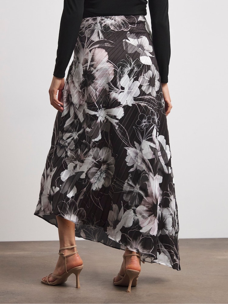 Joanna Hope Asymmetrical Pleated Black Skirt - Image 2 of 4 Joanna Hope Asymmetrical Pleated Black Skirt - Image 2 of 4