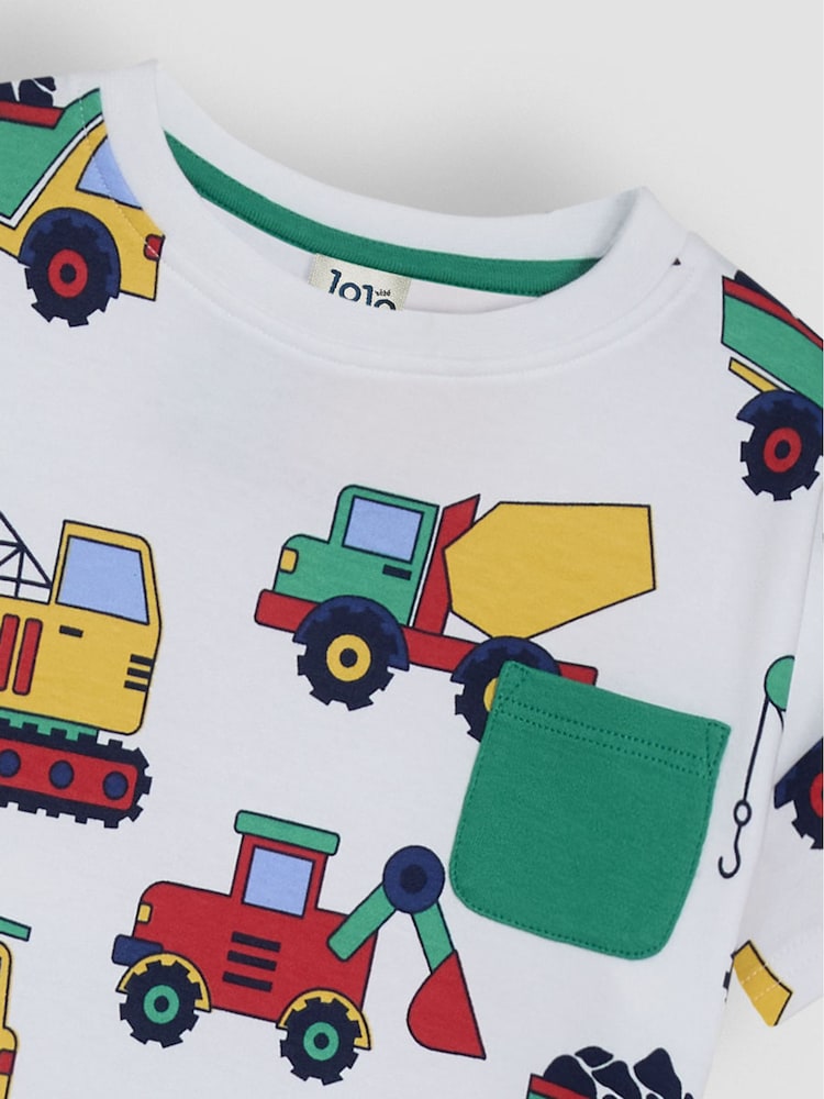 JoJo Maman Bébé Green Tractor Printed and Plain T-Shirts 2 Pack - Image 4 of 7