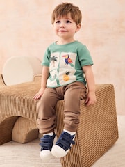 JoJo Maman Bébé Green Tropical Graphic 100% Cotton Printed & Plain T-Shirts 2 Pack - Image 6 of 7