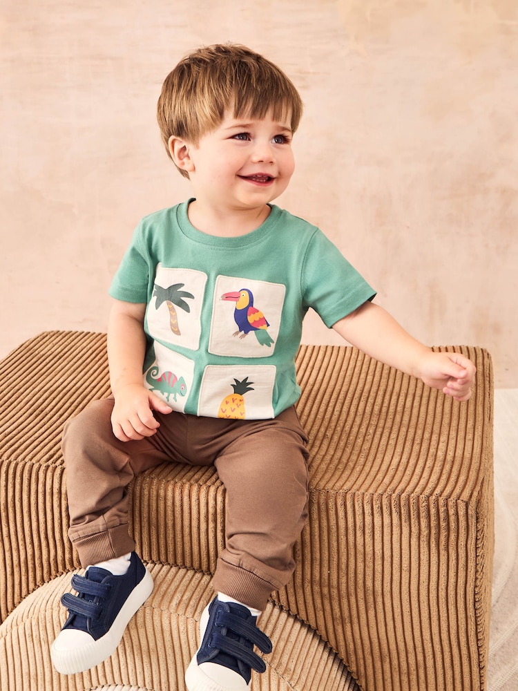 JoJo Maman Bébé Green Tropical Graphic 100% Cotton Printed & Plain T-Shirts 2 Pack - Image 7 of 7