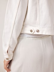 White Fitted Denim Trucker 100% Cotton Jacket - Image 4 of 5