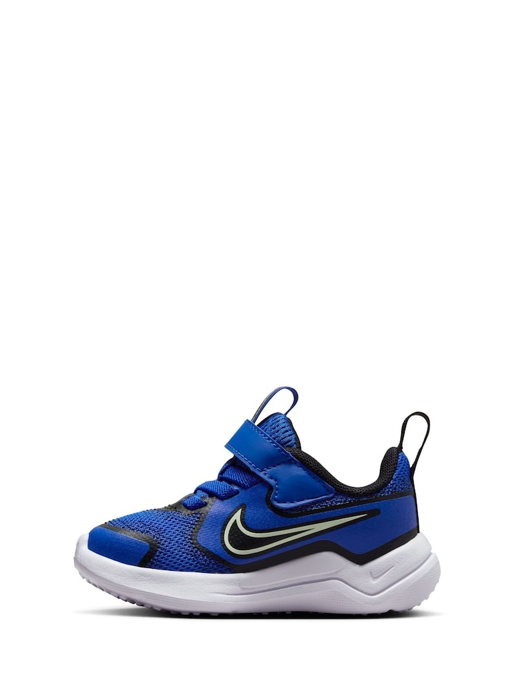 Hyper Königsblau - Nike – Cosmic – Laufsneaker für Kleinkinder - Bild 2 von 11 Hyper Königsblau - Nike – Cosmic – Laufsneaker für Kleinkinder - Bild 2 von 11