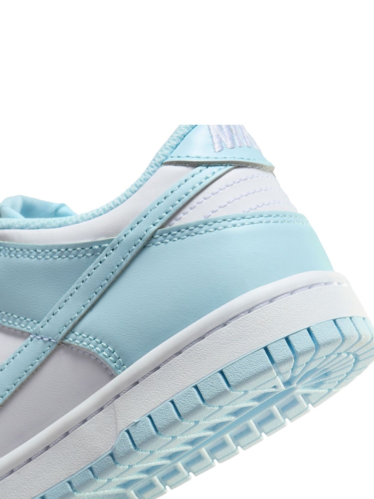 Nike White/Glacier Blue Youth Dunk Low Trainers - Image 9 of 9