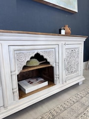 Kirei Home White Hand Carved Mango Wood TV Unit / Sideboard - Image 2 of 13