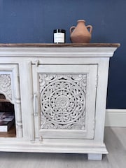 Kirei Home White Hand Carved Mango Wood TV Unit / Sideboard - Image 4 of 13