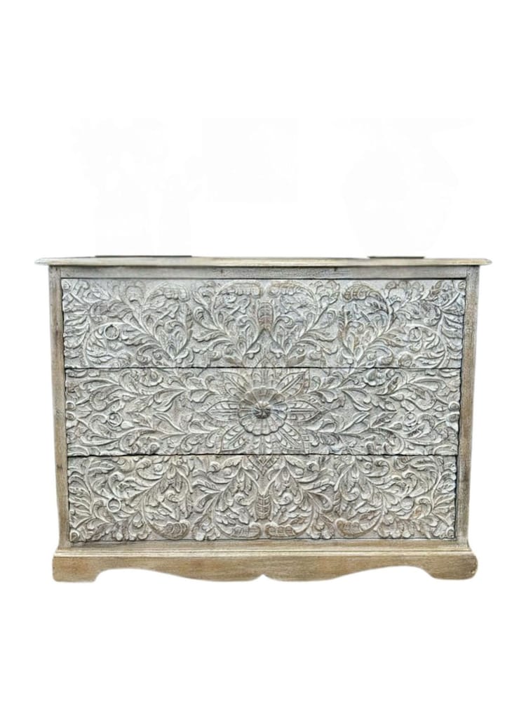 Kirei Home Cream Large Hand Carved 3 Drawer Chest - Image 5 of 5