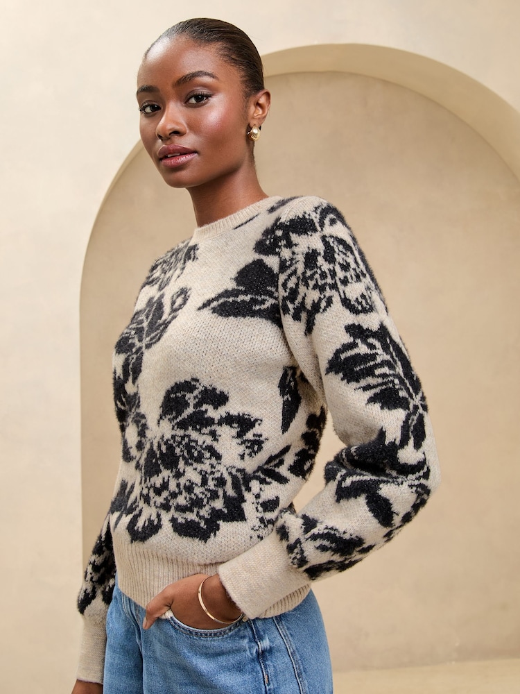 Lipsy Neutral Knitted Jacquard Flower Pattern Cosy Jumper - Image 2 of 4
