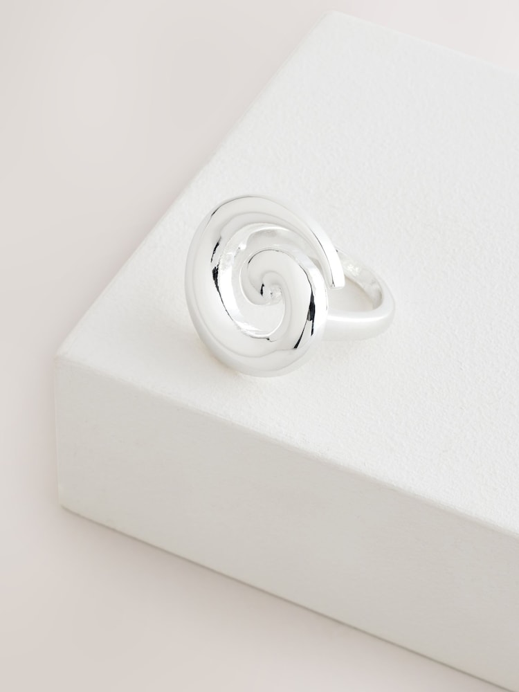 Silver Tone Swirl Ring - Image 2 of 4