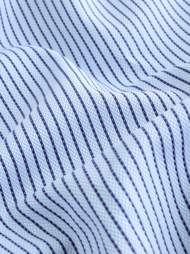 Blau - Gestreiftes formelles Hemd aus 100 % Baumwolle - Bild 9 von 9 Blau - Gestreiftes formelles Hemd aus 100 % Baumwolle - Bild 9 von 9