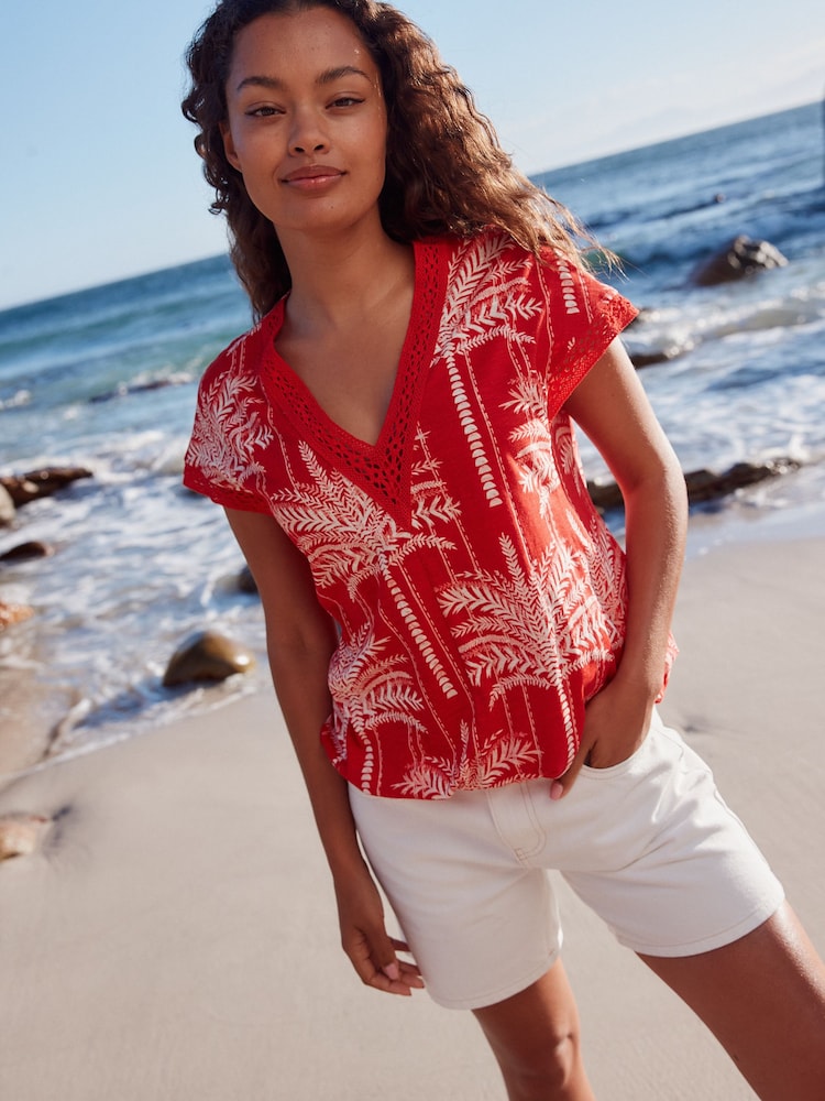 Red/Ecru Short Sleeve Lace V-Neck Bubblehem 100% Cotton Top - Image 3 of 6
