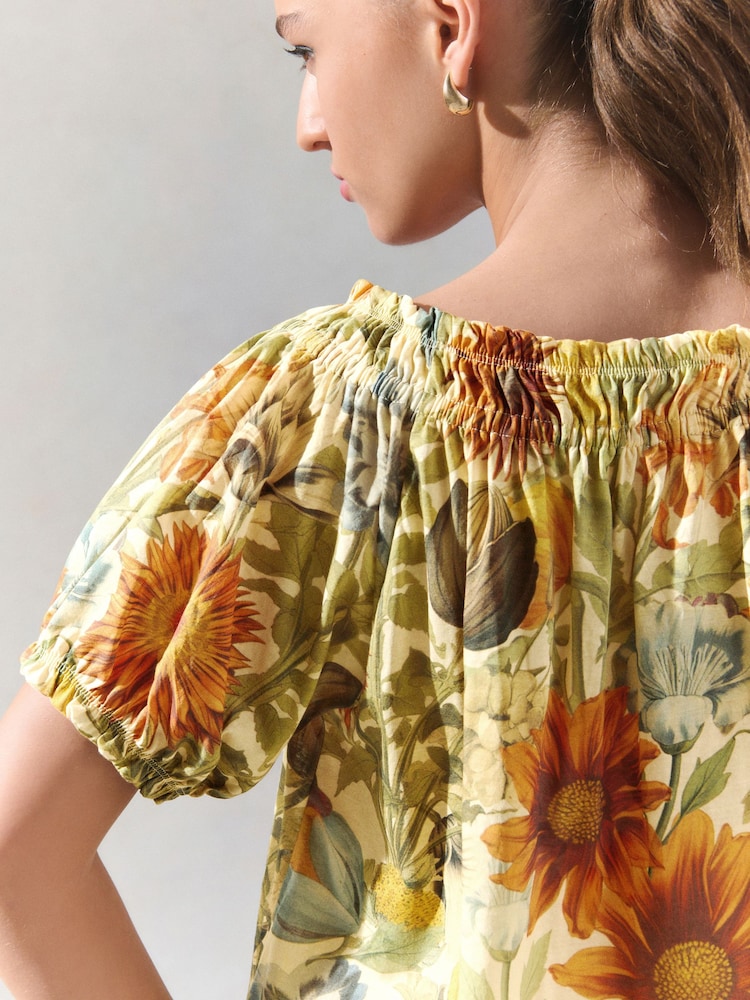 Floral amarillo/blanco - Blusa de algodón 100 % de punto de manga corta con cuello fruncido - Imagen 4 de 4