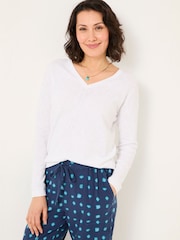 FatFace Iris White V-Neck Knitted Jumper - Image 3 of 5