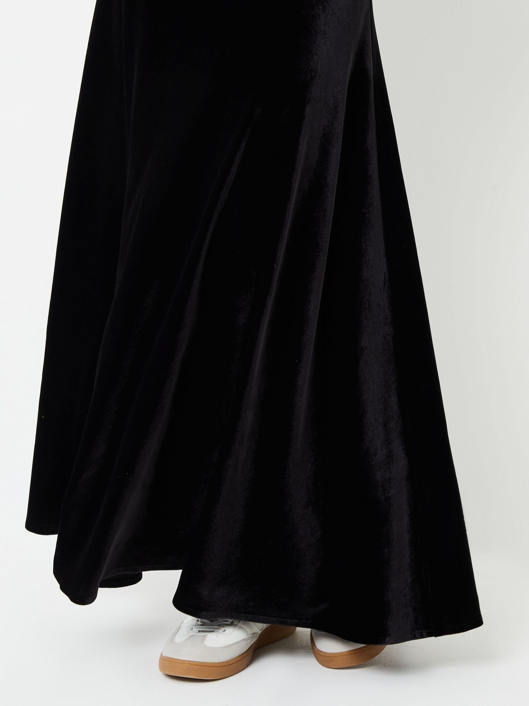 Black lace velvet voluminous skirt【Delivery in April 2023