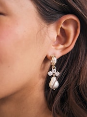 גוון זהוב - Pearl Effect Sparkle Hoop Earrings - Image 2 of 6