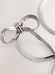 Silver Tone Bow Snakechain Earrings - Image 7 of 7