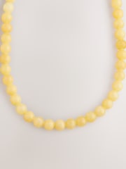 Yellow Beaded Necklace - Image 5 of 7