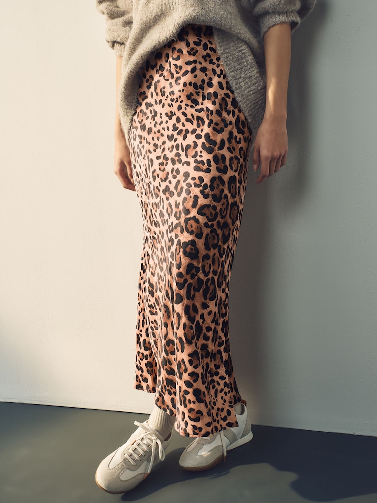 Leopardo - Falda de satén estampada a media pierna - Imagen 2 de 7