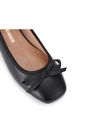 KG Kurt Geiger Marvyn Ballerina Shoes - Image 4 of 5