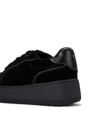 Negro - KG Kurt Geiger Lighter Velvet Trainers - Imagen 4 de 5