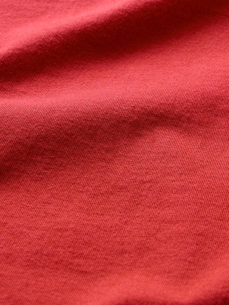 Gap Red Long Sleeve Everyday 100% Cotton Crew Neck T-Shirt - Image 5 of 5 Gap Red Long Sleeve Everyday 100% Cotton Crew Neck T-Shirt - Image 5 of 5