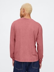 Rot - Gap – Langarm T-Shirt aus schwerem Material mit Tasche - Bild 2 von 7