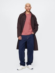 Rot - Gap – Langarm T-Shirt aus schwerem Material mit Tasche - Bild 3 von 7