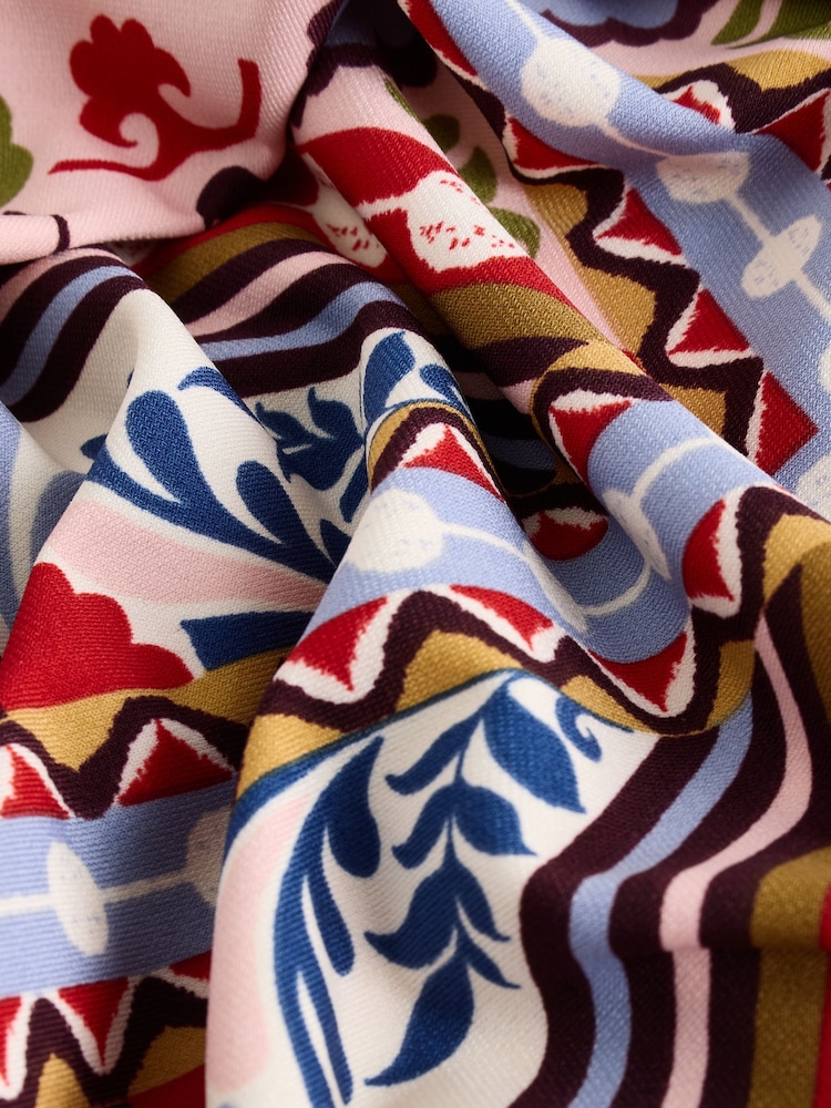 Kachelprint, mehrfarbig - Langärmelige Jerseybluse mit V-Ausschnitt - Bild 9 von 9 Kachelprint, mehrfarbig - Langärmelige Jerseybluse mit V-Ausschnitt - Bild 9 von 9