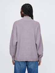 Morado - Suéter de punto acanalado con cuello redondo Cashsoft de Gap - Imagen 2 de 5