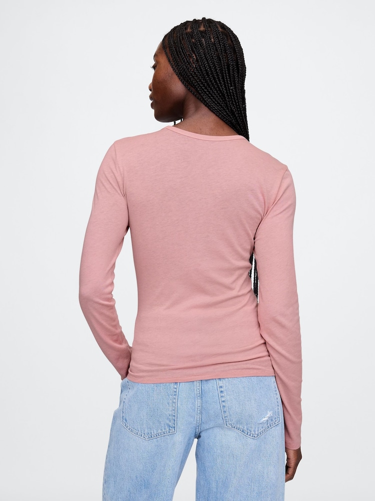 Rosa - Camiseta moderna de manga larga y cuello redondo de Gap - Imagen 2 de 5 Rosa - Camiseta moderna de manga larga y cuello redondo de Gap - Imagen 2 de 5