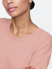 Pink - Gap favorite langärmliges Oversized-T-Shirt aus Baumwoll-Modal mit Rundhalsausschnitt - Bild 4 von 5