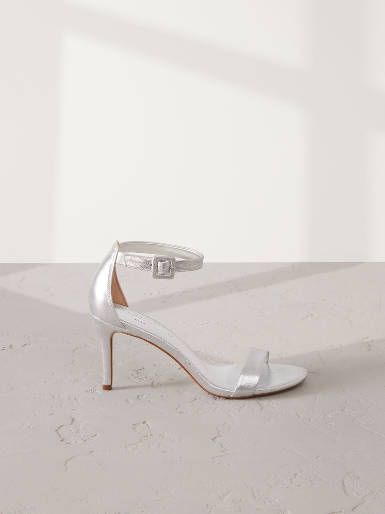 Silver Signature Premium Leather Round Toe Buckle Detail Mid Simple Sandals - Image 6 of 10