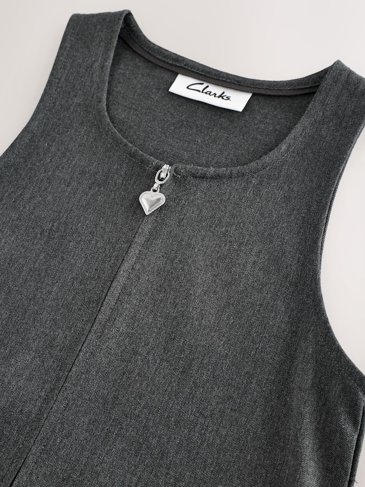 Grau - Clarks Girls Zip Front Pleated School Pinafore - Bild 11 von 11