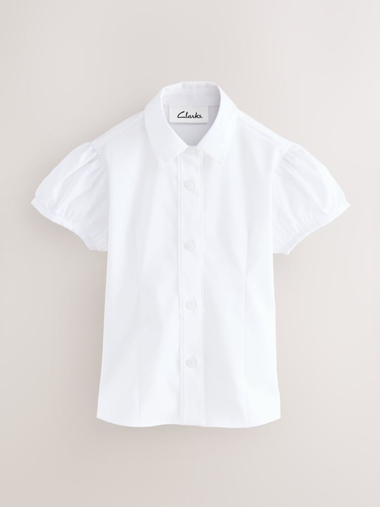 Clarks Girls Fitted Short Sleeve School Shirts 3 Pack - Imagen 2 de 6 Clarks Girls Fitted Short Sleeve School Shirts 3 Pack - Imagen 2 de 6