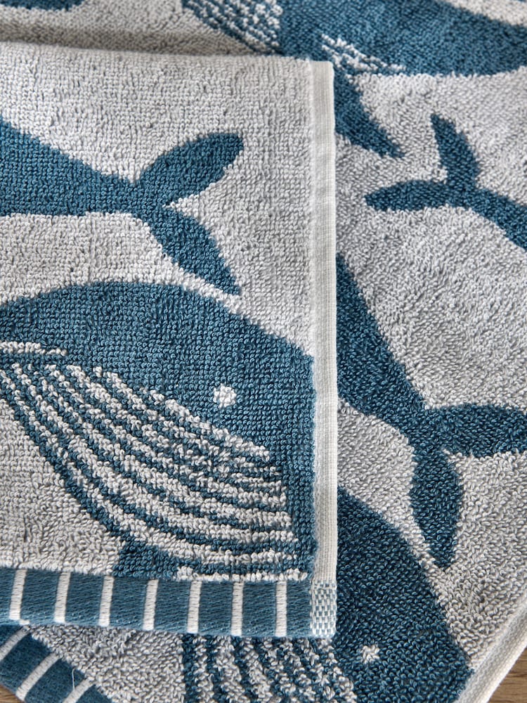 Set of 2 Blue 100% Cotton Whale Face Cloth - Image 4 of 4