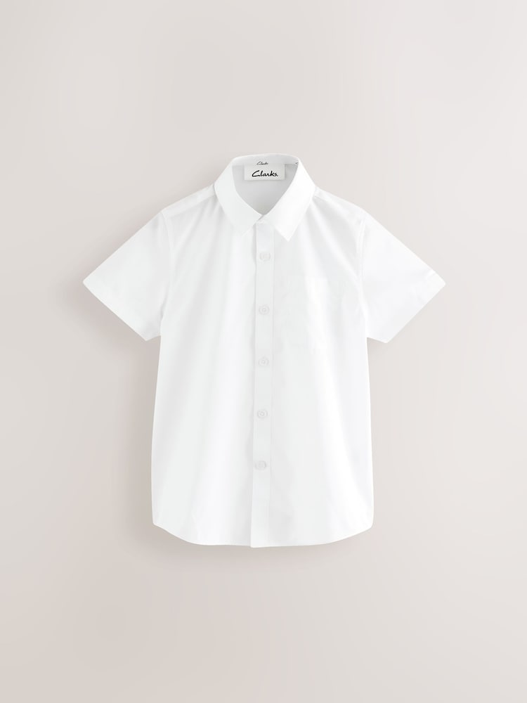 Weiß - Clarks Boys Short Sleeve School Shirts 3 Pack - Bild 2 von 7 Weiß - Clarks Boys Short Sleeve School Shirts 3 Pack - Bild 2 von 7