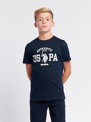 أزرق - U.S. Polo Assn. Boys 100% Cotton Authentic Graphic T-Shirt - صورة 1 من 7