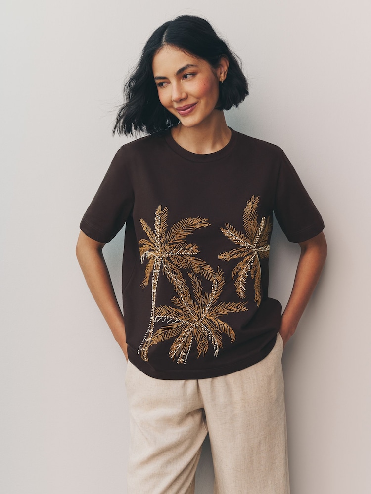Schokoladenbraun - Short Sleeve Palm Tree Embellished 100% Cotton T-Shirt - Bild 1 von 9 Schokoladenbraun - Short Sleeve Palm Tree Embellished 100% Cotton T-Shirt - Bild 1 von 9