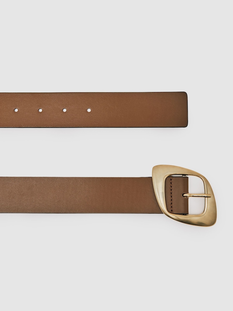 Reiss Taupe Christa Leather Curved-Edge Buckle Belt - Image 5 of 5 Reiss Taupe Christa Leather Curved-Edge Buckle Belt - Image 5 of 5