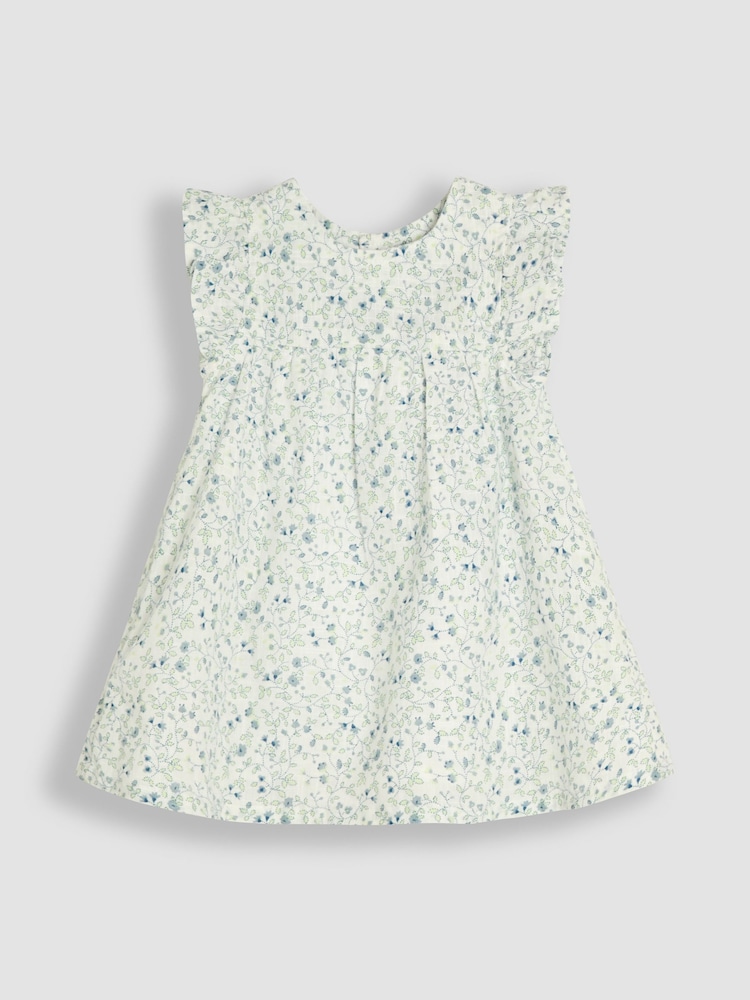 Blau mit Streublumen - JoJo Maman Bébé 3-teiliges Set: Babykleid mit Rüschen an den Schultern, mit Höschen und Mütze - Bild 2 von 6 Blau mit Streublumen - JoJo Maman Bébé 3-teiliges Set: Babykleid mit Rüschen an den Schultern, mit Höschen und Mütze - Bild 2 von 6