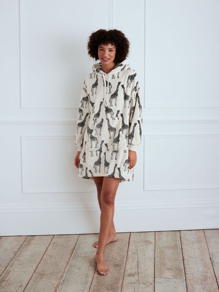 Chelsea Peers White Fleece Giraffe Print Blanket Hoodie - Image 1 of 4