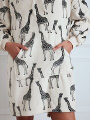 Chelsea Peers White Fleece Giraffe Print Blanket Hoodie - Image 4 of 4