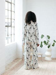 Chelsea Peers White Fleece Giraffe Print  Jacket & Joggers Set - Image 3 of 5